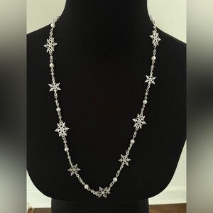 Snowflake Station Necklace  - Women Jewelry - NEW